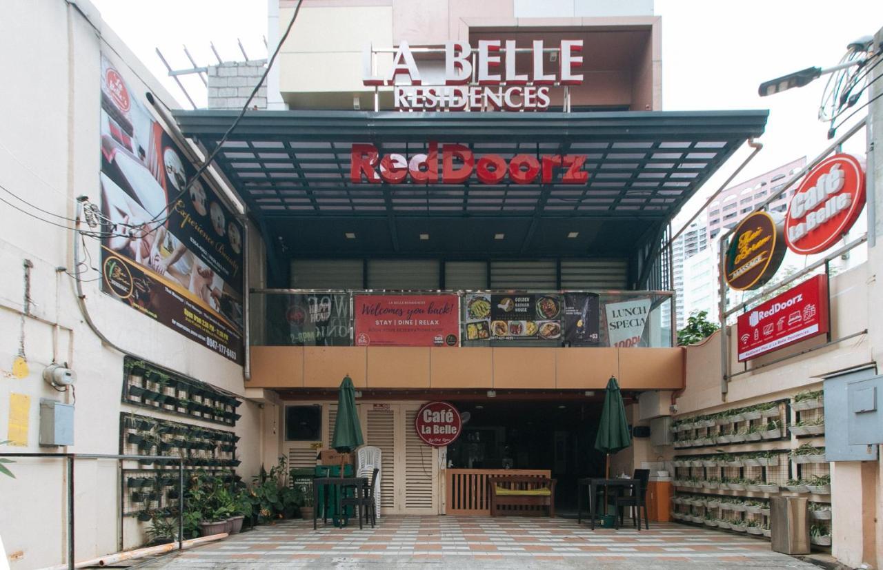 Reddoorz Plus At La Belle Residences Makati City Exteriör bild