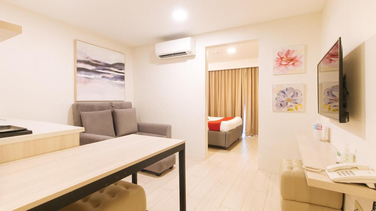 Reddoorz Plus At La Belle Residences Makati City Exteriör bild