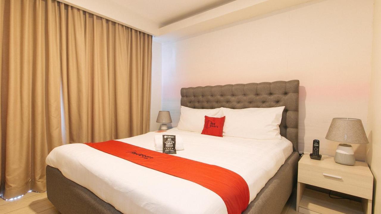 Reddoorz Plus At La Belle Residences Makati City Exteriör bild