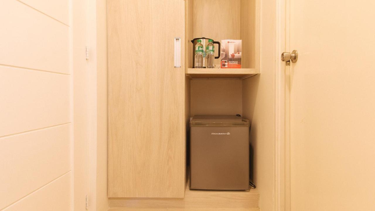 Reddoorz Plus At La Belle Residences Makati City Exteriör bild